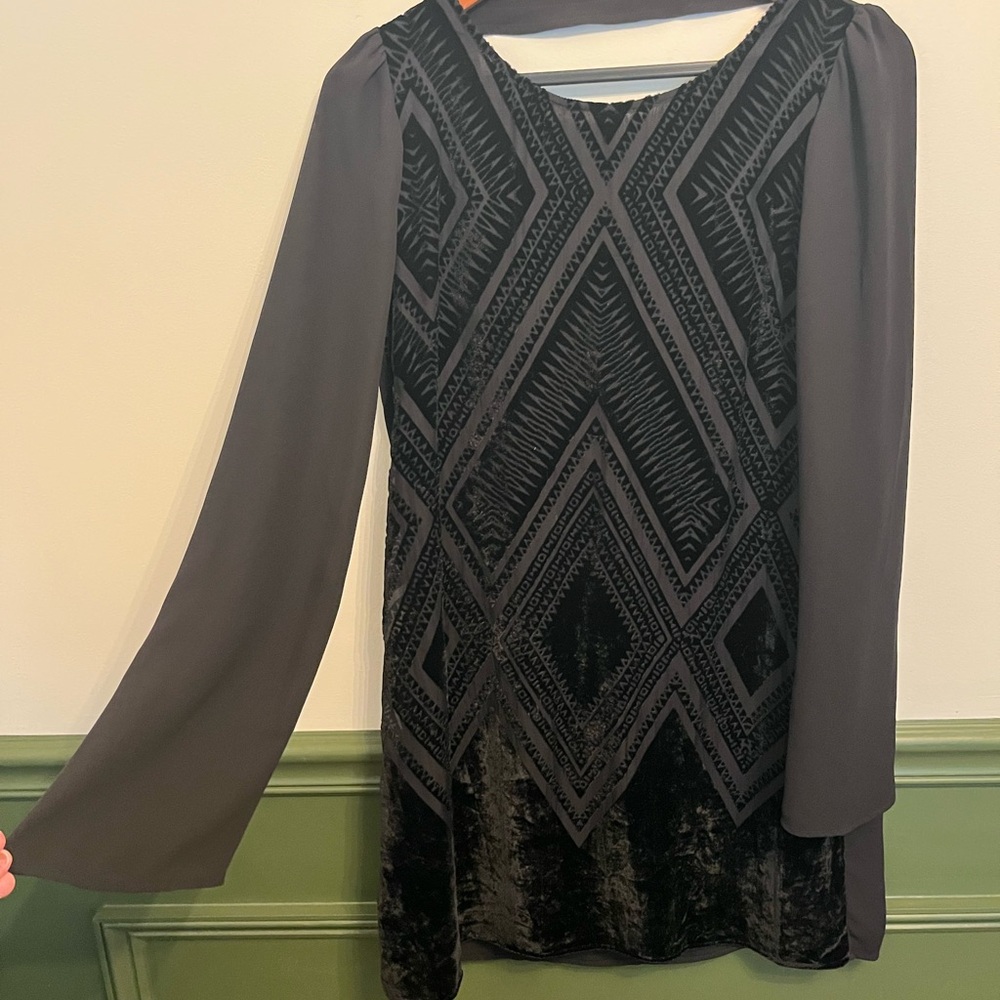 Express Black Geometric Long Sleeve Dress